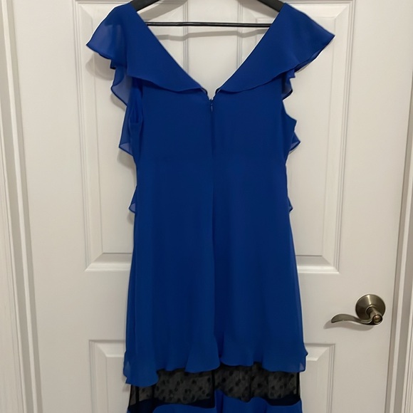 BCBG Generation women’s blue and black tiered ruffle maxi dress - Picture 8 of 9